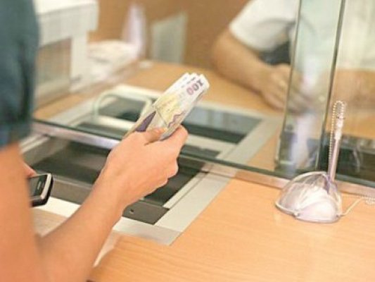 Casieriile Enel revin la program normal